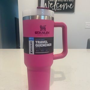 Stanley 40oz Travel Quencher